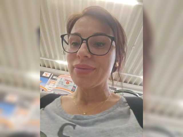 SophieMary live webcam show