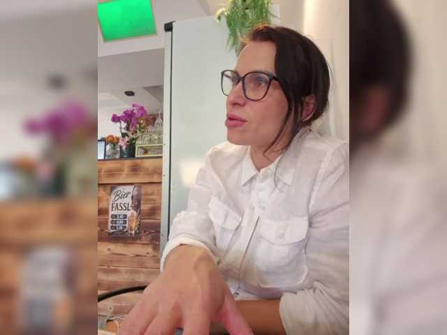 SophieMary webcam model