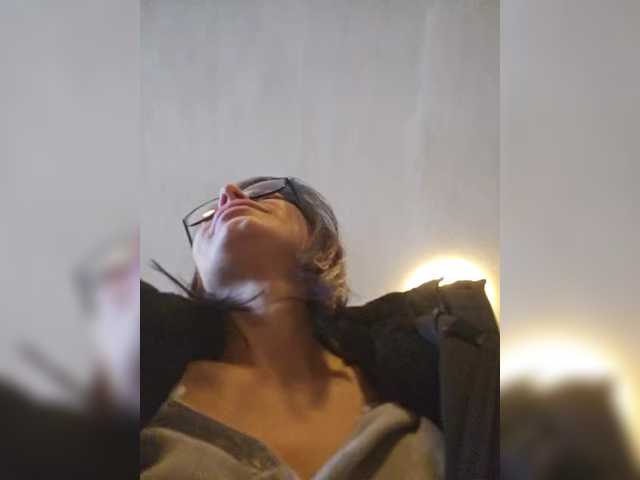 SophieMary's BongaCams show and profile