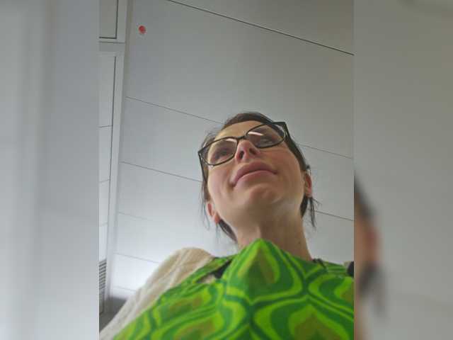 SophieMary's BongaCams show and profile