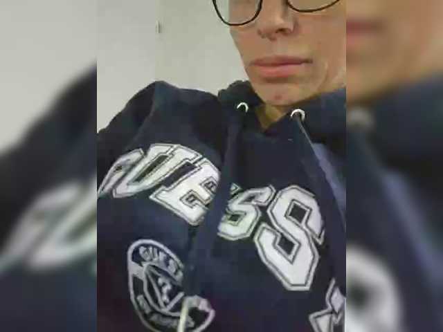 SophieMary's BongaCams show and profile