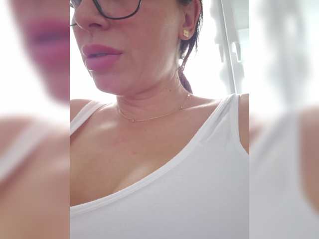 SophieMary live cam on BongaCams