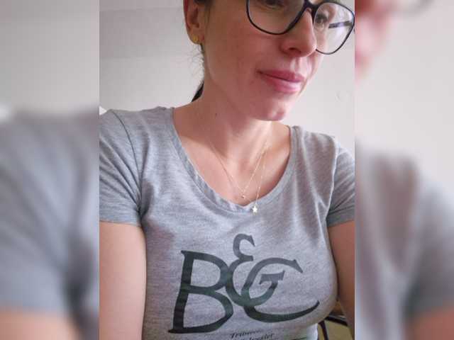 SophieMary live webcam show