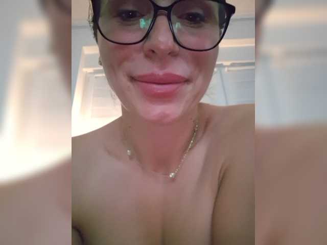 SophieMary live cam on BongaCams