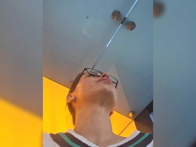 SophieMary's BongaCams show and profile