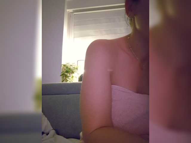 SophieMary live cam on BongaCams