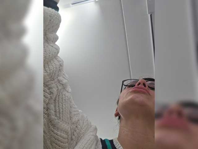 SophieMary's BongaCams show and profile