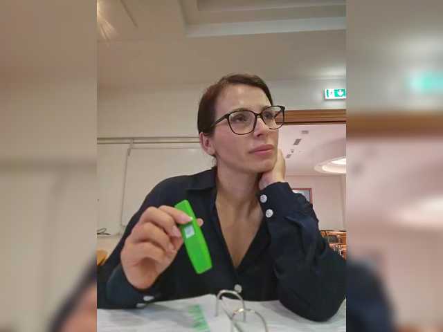 SophieMary's BongaCams show and profile