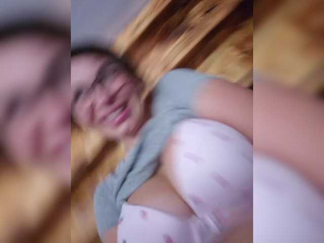 SophieMary live webcam show
