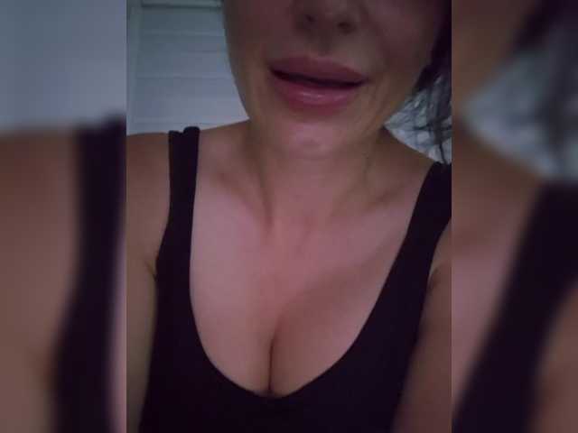 SophieMary live cam on BongaCams