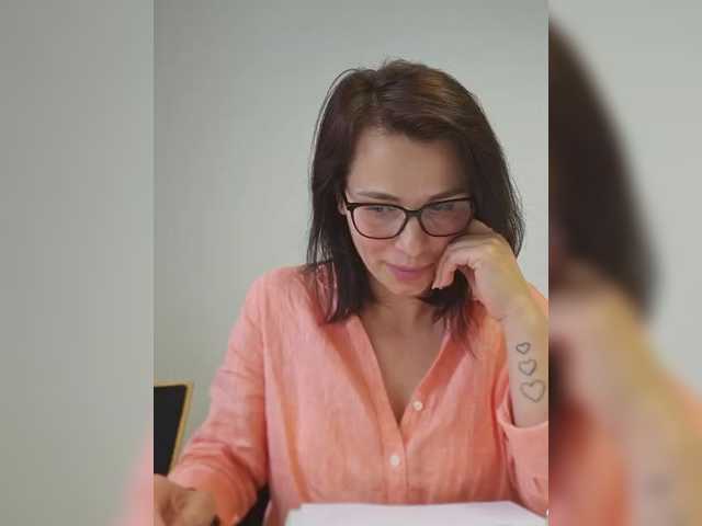 SophieMary's BongaCams show and profile