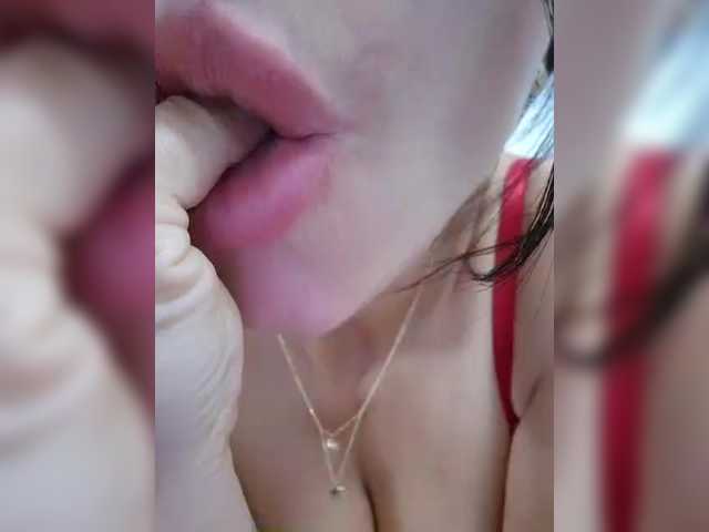 SophieMary live webcam show
