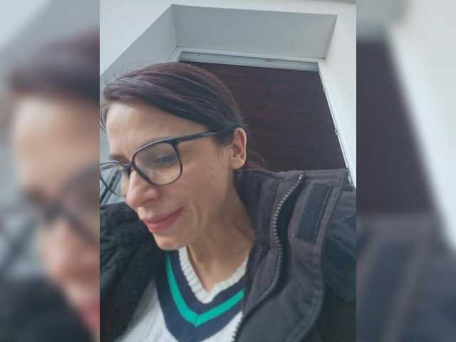 SophieMary's BongaCams show and profile