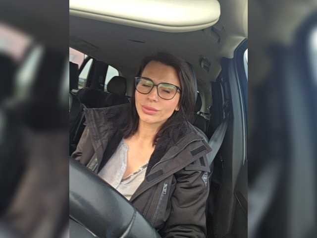 SophieMary's BongaCams show and profile