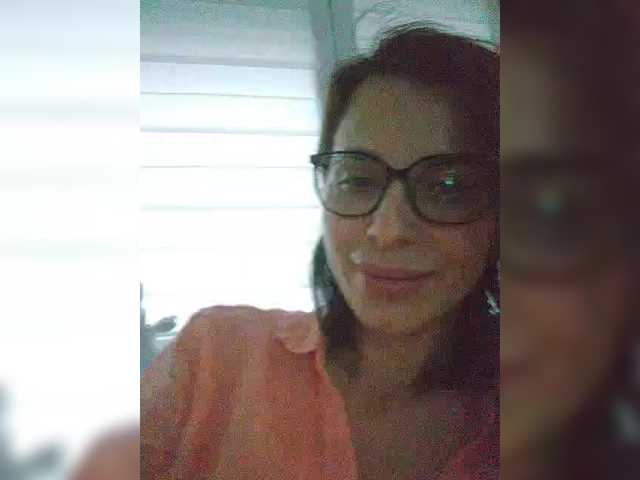 SophieMary's BongaCams show and profile