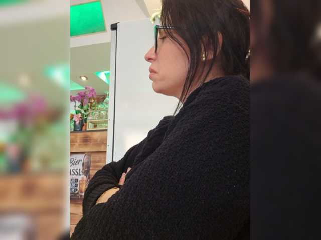 Sophie_Sonne live cam on BongaCams