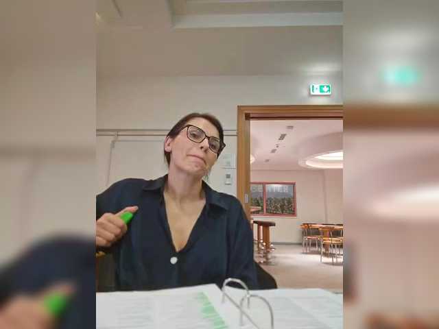 SophieMary's BongaCams show and profile