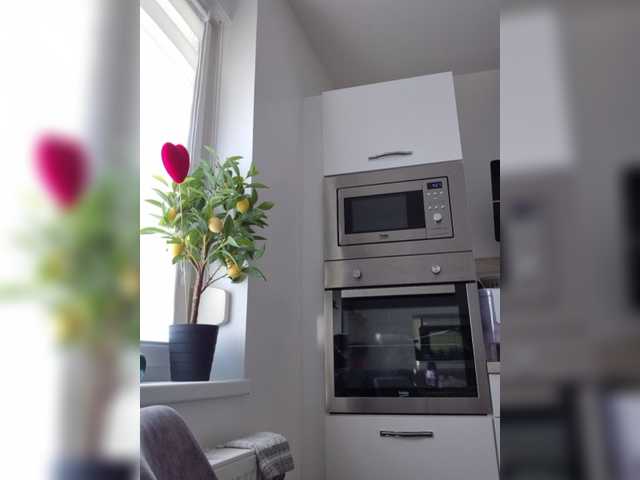 SophieMary live webcam show