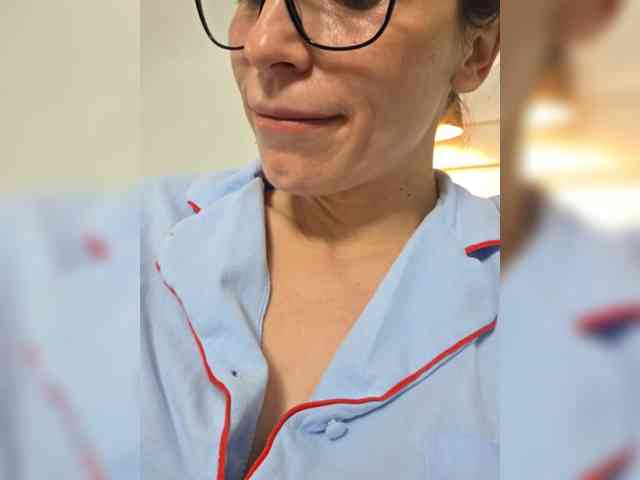 SophieMary Live Webcam on BongaCams