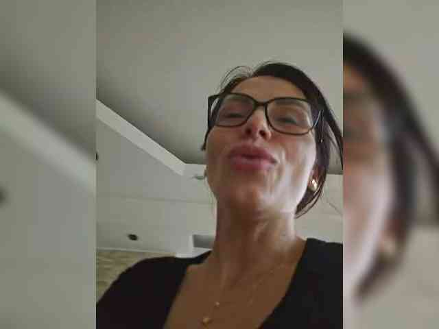 Sophie_Sonne webcam
