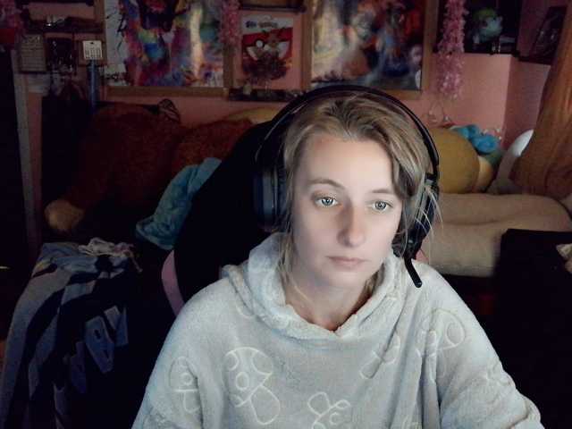 YourSecretGirlFriend963 live cam preview