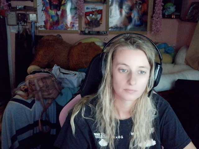 YourSecretGirlFriend963 live cam preview
