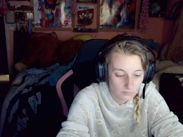 YourSecretGirlFriend963 live cam preview
