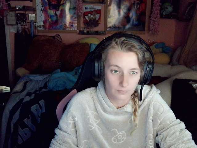 YourSecretGirlFriend963 live cam preview