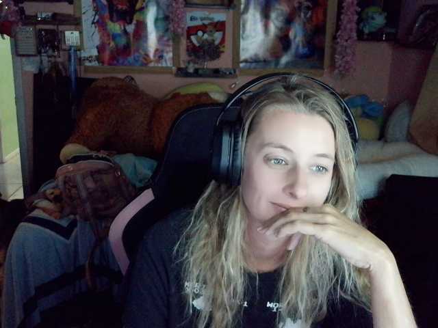 YourSecretGirlFriend963 live cam preview