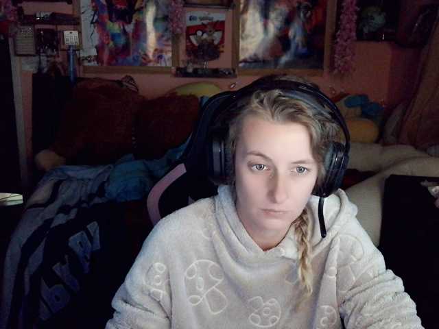 YourSecretGirlFriend963 live cam preview