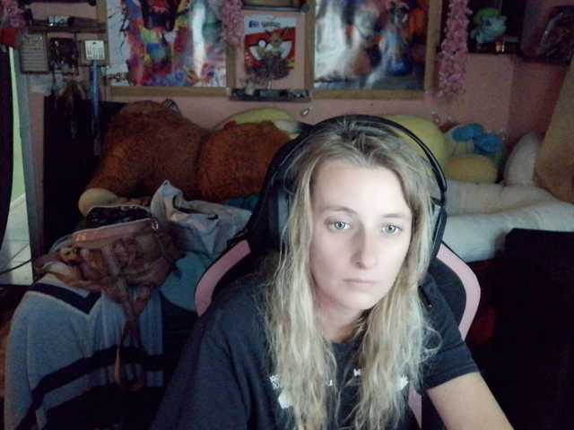 YourSecretGirlFriend963 live cam preview