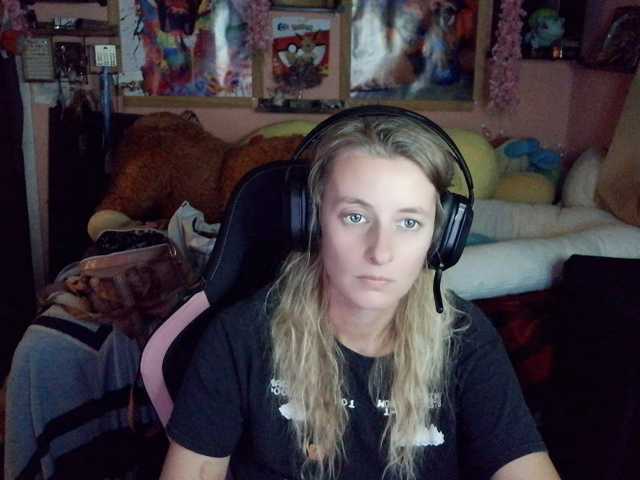 YourSecretGirlFriend963 live cam preview