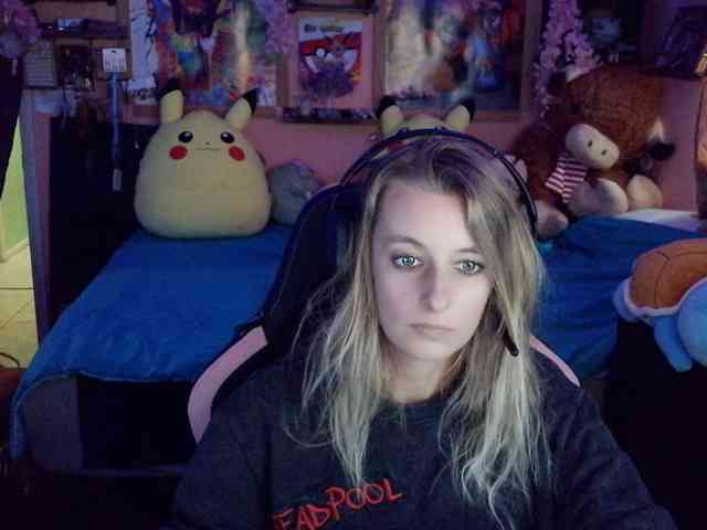 YourSecretGirlFriend963 webcam