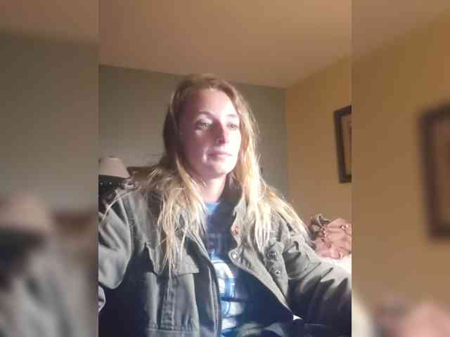 YourSecretGirlFriend963 webcam