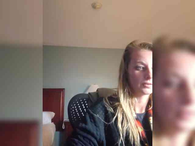 YourSecretGirlFriend963 webcam