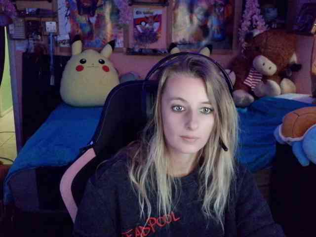 YourSecretGirlFriend963 webcam