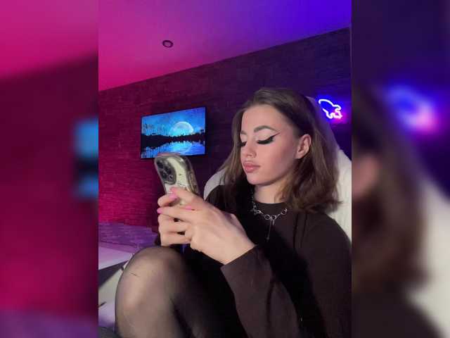 HotGirlEva's BongaCams show and profile