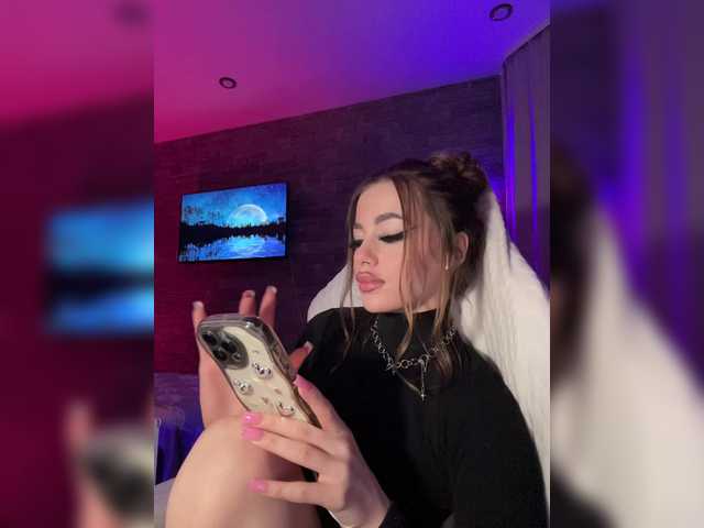 HotGirlEva's BongaCams show and profile