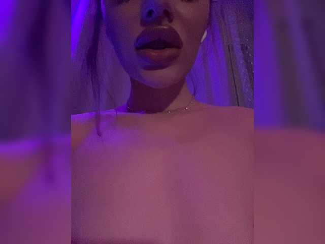  HotGirlEva chat room