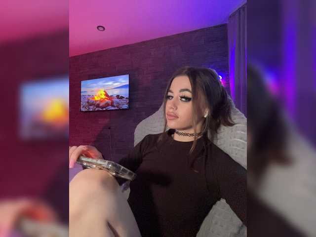 HotGirlEva's BongaCams show and profile