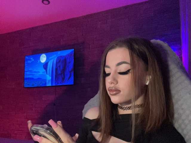 le modèle HotGirlEva est en webcam porno dans un show sur le site bongacams, il possède les tags suivants: White/Caucasian,Brunette,Shaved