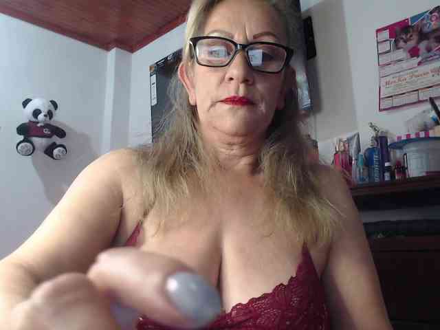 Pattysex live female cam on bongacams