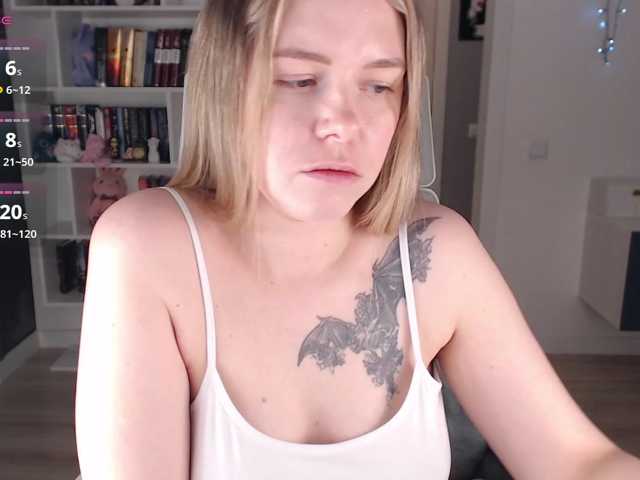 EmmaBryan live cam preview