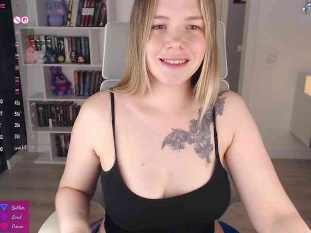 EmmaBryan webcam