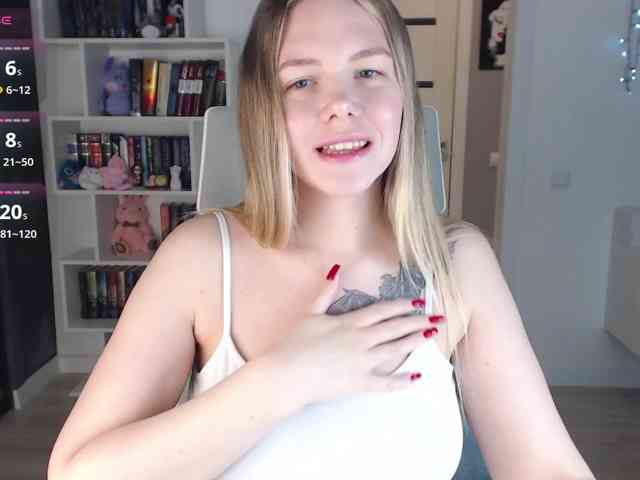 EmmaBryan webcam