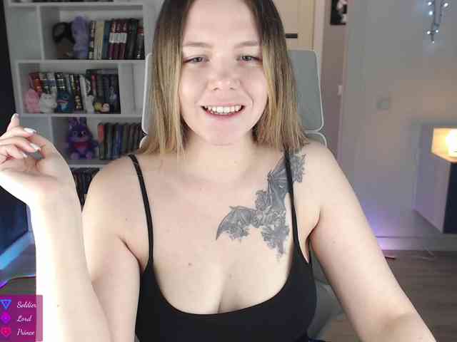 EmmaBryan webcam