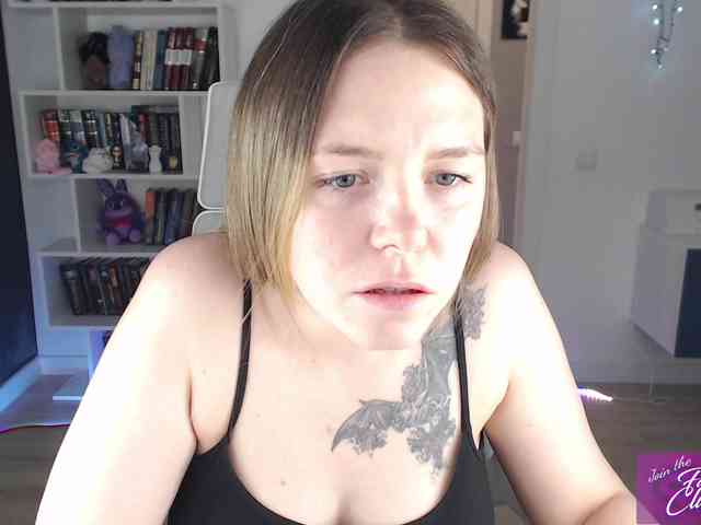 EmmaBryan webcam