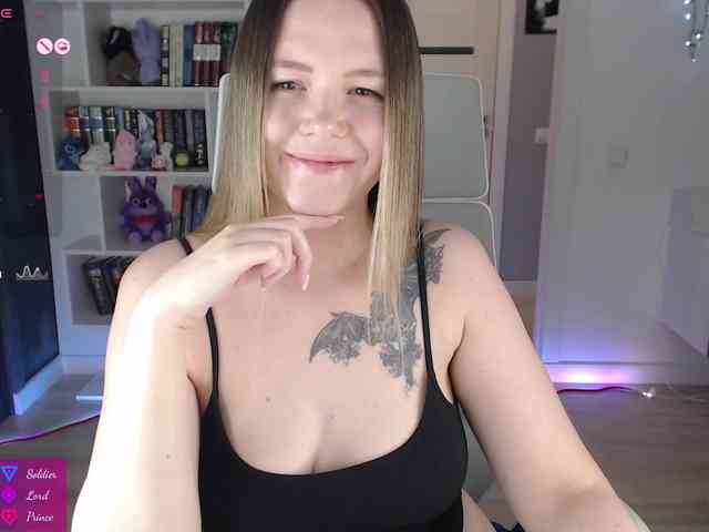 EmmaBryan webcam