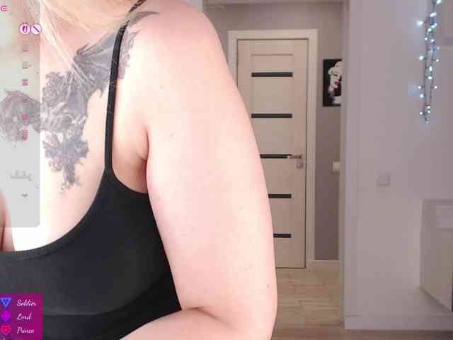 EmmaBryan webcam