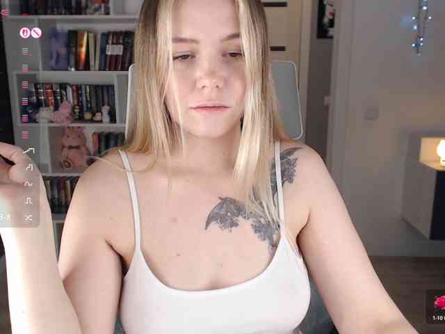 EmmaBryan webcam